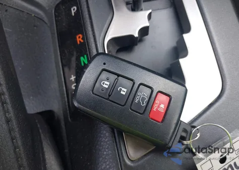 2018 Toyota Rav4 Xle from USA, damaged, VIN JTMWFREV9JJ161587